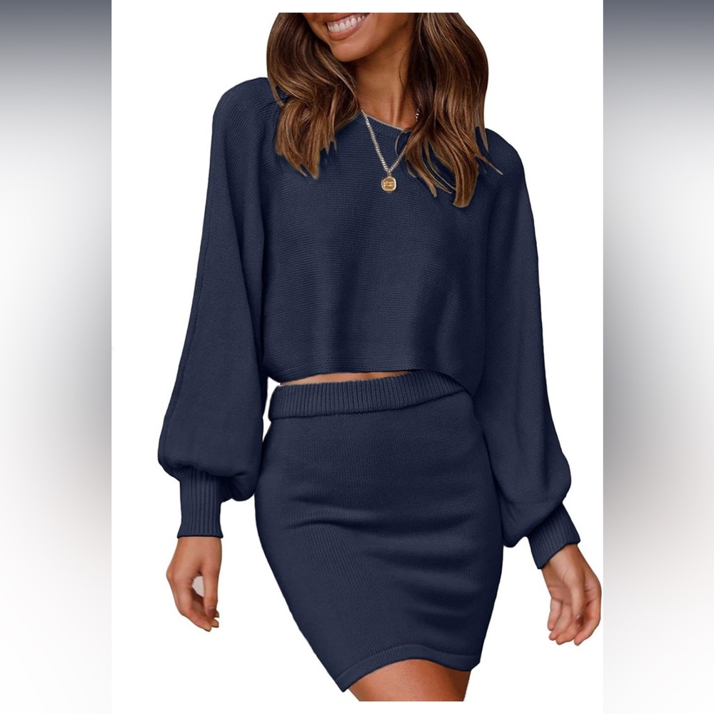 NEW! Navy, Medium. Two Piece, Top puff sleeves, sweater material.